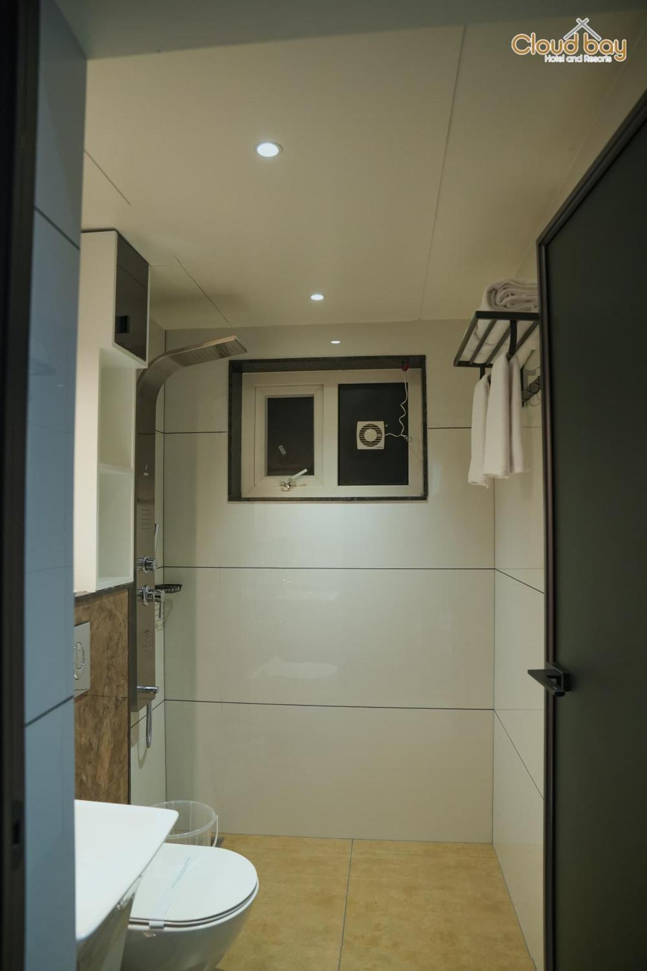 Hotel Cloud Bay Manjeri 외부 사진