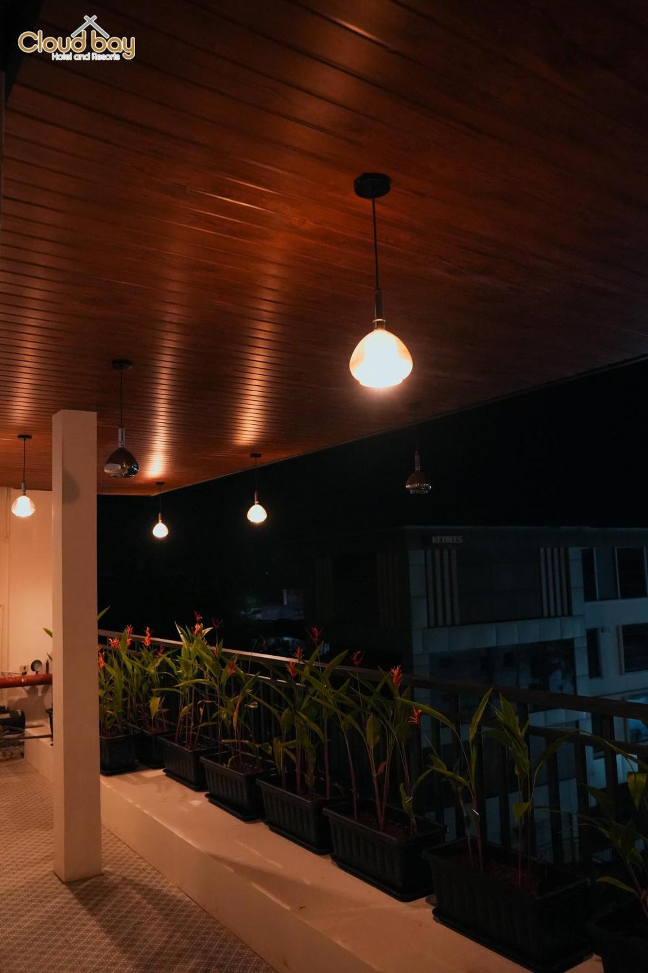 Hotel Cloud Bay Manjeri 외부 사진