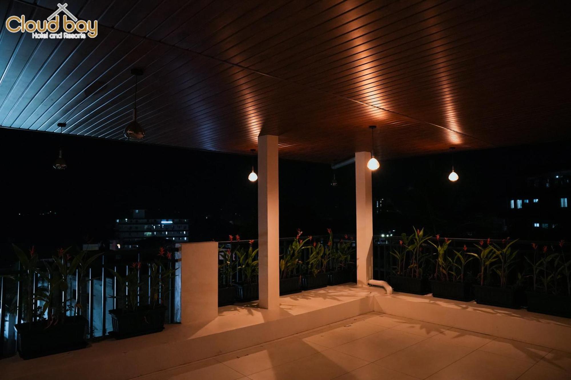Hotel Cloud Bay Manjeri 외부 사진