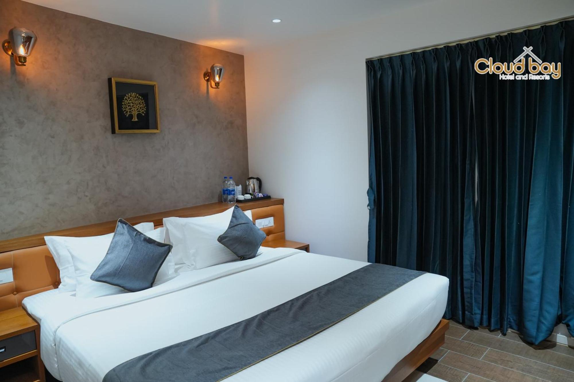 Hotel Cloud Bay Manjeri 외부 사진
